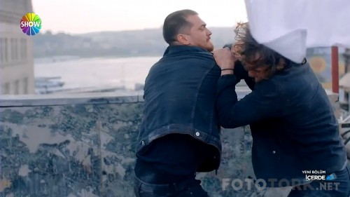 Icerde.BL.33.HDTvRip.720p.AC3.by.ramses77.tork6.jpg