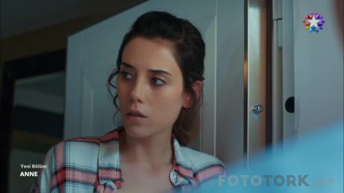 Anne.BL.32.HDTvRip.720p.AC3.by.TheWelleTy.TORK.mkv_003490147.png