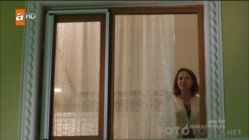 Kanatsiz.Kuslar.BL.01.HDTvRip.720p.AC3.by.TheWelleTy.TORK.mkv_005993656.png
