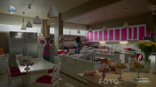 Meryem.BL.07.HDTvRip.720p.AC3.by.TheWelleTy.TORK.mkv_004756289.png