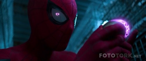 Spider-Man-Homecoming-2017-WEB-DL-x264-TR-Altyazi-TORK.mkv_snapshot_00.57.12_2017.09.29_05.27.19.jpg