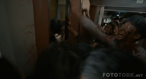 Zombi-Ekspresi---Train-to-Busan-2016-1080p-BluRay-x264-TRDUB-TORK.mkv_snapshot_00.52.42_2017.09.30_22.36.08.jpg