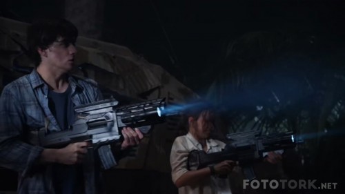 Terra-Nova-S01E01E02-x265-1080p-WEB-DL-TORK.mkv_snapshot_01.17.16_2017.10.08_18.14.10.jpg