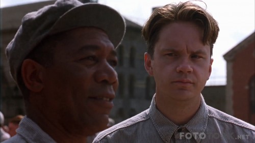 Esaretin-Bedeli---The-Shawshank-Redemption-1994-1080p-BluRay-x264-DUAL-TR-ENG-TORK.mkv_snapshot_00.25.23_2017.10.26_19.17.52.jpg