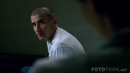 Prison-Break-S01E05-x265-1080p-BluRay.mkv_snapshot_27.07.jpg