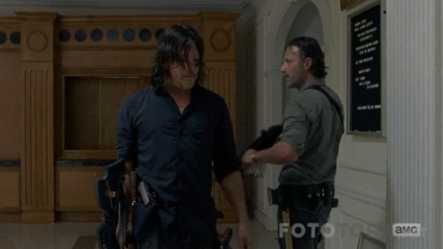 The.Walking.Dead.S08E02.HDTV.x264-SVA.mkv_snapshot_11.45_2017.10.31_05.13.10.jpg