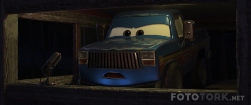 Arabalar---Cars-3-2017-720p-BluRay-x264-DUAL-TR-ENG-TORK.mkv_snapshot_00.45.03_2017.11.01_10.11.03.jpg