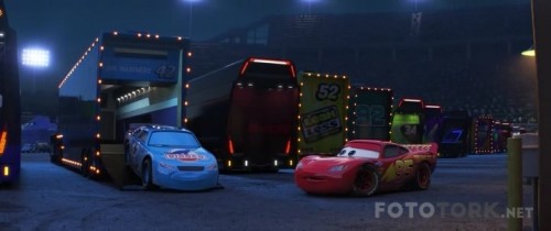 Arabalar---Cars-3-2017-BRRip-XviD-TRDUB-TORK.mkv_snapshot_00.10.25_2017.11.01_10.14.19.jpg