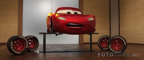 Arabalar---Cars-3-2017-BRRip-XviD-TRDUB-TORK.mkv_snapshot_00.31.21_2017.11.01_10.14.37.jpg