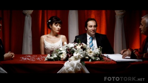 40-2010-1080p-WEB-DL-x264-TORK.mkv_snapshot_00.21.42_2017.11.03_21.01.17.jpg