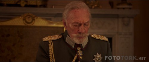 Istisna---The-Exception-2016-1080p-BluRay-x264-DUAL-TR-ENG-TORK.mkv_snapshot_00.19.52_2017.11.03_21.19.33.jpg