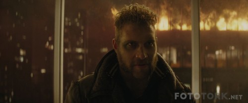 Suicide.Squad.2016.1080p.BluRay.x264.TRDUB.TORK.mkv_20171102_175212.029.jpg