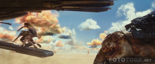Valerian.and.the.City.of.a.Thousand.Planets.2017.1080p.WEB-DL.H264.AC3-EVOEtHD.mkv_snapshot_00.37.07_2017.11.04_04.52.42.jpg