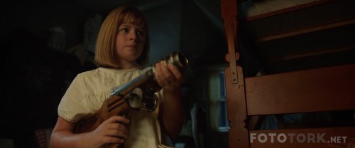 Annabelle-2-Kotulugun-Dogusu-2017-1080p-BluRay-x264-DUAL-TR-ENG-TORK.mkv_snapshot_01.00.25.jpg