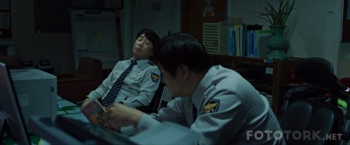 Agit---The-Wailing-2016-1080p-Bluray-x264-TRDUB-TORK.mkv_snapshot_00.14.00.jpg