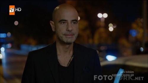 Kirgin.Cicekler.BL.98.HDTvRip.720p.AC3.by.TheWelleTy.TORK.mkv_snapshot_00.42.48.jpg
