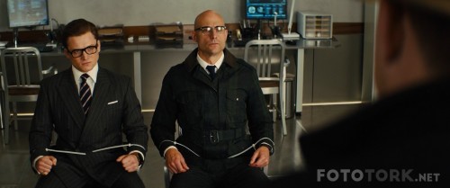 Kingsman---Altin-Cember-2017-1080p-WEB-DL-DD5.1-x264-FGT-TR-Altyazi-TORK-1.mkv_snapshot_00.36.44.jpg