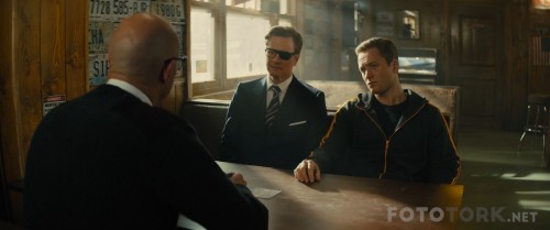 Kingsman---Altin-Cember-2017-1080p-WEB-DL-DD5.1-x264-FGT-TR-Altyazi-TORK-1.mkv_snapshot_01.12.37.jpg