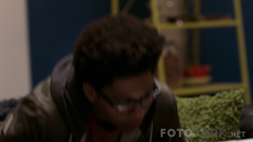 Marvels.Runaways.S01E01.720p.WEB.h264.mkv_002638985.png