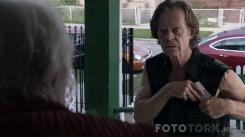 Shameless-US-S08E01-We-Become-What-We...Frank.mkv_snapshot_30.17.jpg