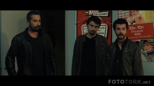 Cetrefilli-2017-1080p-WEB-DL-x264-AC3-by-playdevil-TORK.mkv_snapshot_00.06.27.jpg