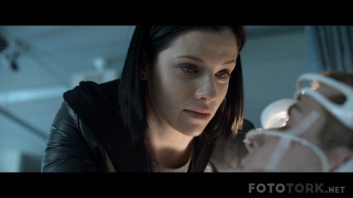 OtherLife.2017.1080p.Netflix.WEB-DL.DD5.1.x264-QOQ-TR-Altyazi-TORK.mkv_snapshot_00.04.39.jpg