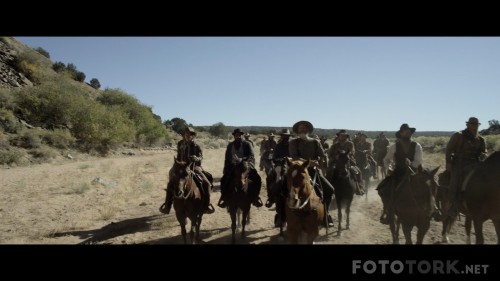 Godless-2017-S01E01-1080p-WEBRip-x264-DUAL-TR-ENG-TORK.mkv_snapshot_00.30.23.jpg