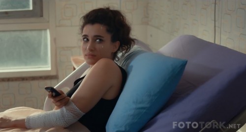 Her-Sey-Asktan-2016-1080p-WEB-DL-x264-AC3-by-playdevil-TORK.mkv_snapshot_00.13.02.jpg