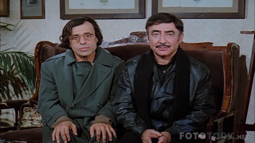 Golge-Oyunu-1992-1080p-WEB-DL-x264-AC3-by-playdevil-TORK.mkv_snapshot_00.06.09.jpg