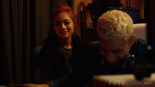 Begen-Paylas-Takip-et---Like-Share-Follow-2017-1080p-WEB-DL-x264-TRDUB-TORK.mkv_snapshot_00.24.50.jpg