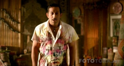 G.O.R.A-2004-DVDRip-XviD-AC3-PiiZ-TORK.avi_snapshot_00.09.00.jpg
