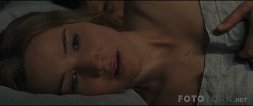 Mother---Anne-2017-1080p-BrRip-6CH-x265-HEVC.mkv_snapshot_01.08.54.jpg