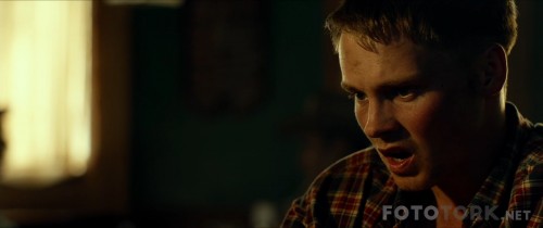 Leatherface.2017.1080p.BrRip.6CH.x265.HEVC-PSA.mkv_snapshot_00.38.25.jpg
