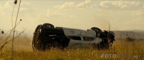 Leatherface.2017.1080p.BrRip.6CH.x265.HEVC-PSA.mkv_snapshot_01.05.15.jpg
