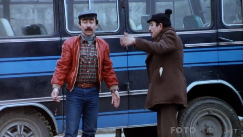 Cicek-Abbas-1982-RESTORASYONLU-1080p-WEB-DL-x264-AC3-TORK.mkv_snapshot_00.03.37.jpg