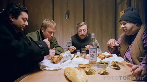 Gemide-1998-RESTORASYONLU-1080p-WEB-DL-x264-AC3-TORK.mkv_snapshot_00.18.07.jpg