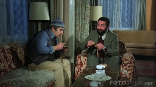 Postaci-1984-RESTORASYONLU-1080p-WEB-DL-x264-AC3-TORK.mkv_snapshot_00.07.24.jpg