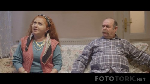 Sihirbazlik-Okulunda-Bir-Turk-2015-720p-WEB-DL-x264-AC3-TORK.mkv_snapshot_00.05.04.jpg