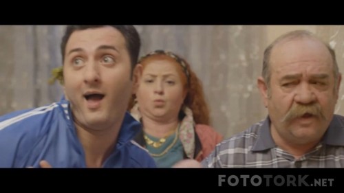 Sihirbazlik-Okulunda-Bir-Turk-2015-720p-WEB-DL-x264-AC3-TORK.mkv_snapshot_00.06.29.jpg