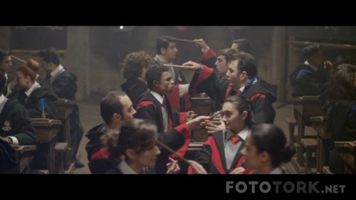 Sihirbazlik-Okulunda-Bir-Turk-2015-720p-WEB-DL-x264-AC3-TORK.mkv_snapshot_00.55.25.jpg