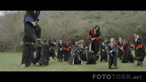 Sihirbazlik-Okulunda-Bir-Turk-2015-720p-WEB-DL-x264-AC3-TORK.mkv_snapshot_01.02.06.jpg