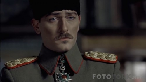 Son-Osmanli-Yandim-Ali-2007-720p-WEB-DL-x264-by-playdevil-TORK.mkv_snapshot_00.06.58.jpg