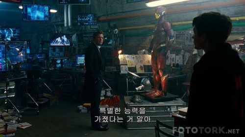 Justice.League.2017.1080p.KORSUB.HDRip.x264.AAC2.0-STUTTERSHIT.mp4_snapshot_00.36.54.jpg