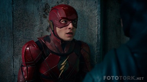 Justice.League.2017.1080p.KORSUB.HDRip.x264.AAC2.0-STUTTERSHIT.mp4_snapshot_00.53.08.jpg