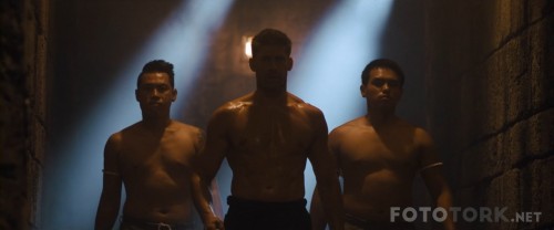 Kickboxer-Retaliation-2017-1080p-WEBRip-x264-FGT-TR-Altyazi-TORK.mkv_snapshot_01.17.39.jpg