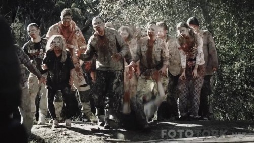 Wyrmwood---Road-of-the-Dead-2014-720p-BluRay-x264-DUAL-TR-ENG-TORK.mkv_snapshot_00.42.37.jpg