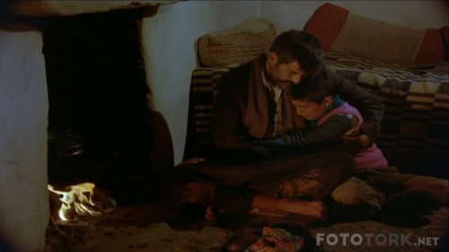 Yol-1981-RESTORASYONLU-1080p-WEB-DL-x264-AC3-TORK.mkv_snapshot_01.06.24.jpg