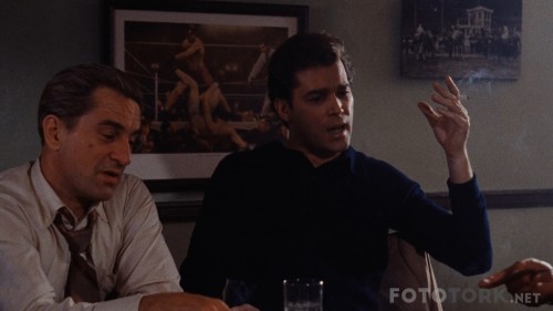 Goodfellas-1990-REMASTERED-1080p-BluRay-x264-DUAL-TR-ENG-TORK.mkv_snapshot_01.43.50.jpg
