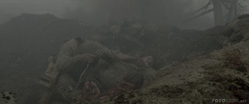 Hacksaw-Ridge-2016-2160p-4k-Ultra-HD-BluRay-x265-DUAL-TR-ENG-TORK.mkv_snapshot_01.16.26.jpg