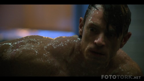 Altered.Carbon.S01E01.Out.of.the.Past.1080p.NF.WEB-DL.DDP5.1.x264-NTb.mkv_snapshot_09.58.jpg